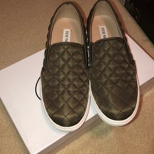 Steve Madden Ecentrcq Slip-ons